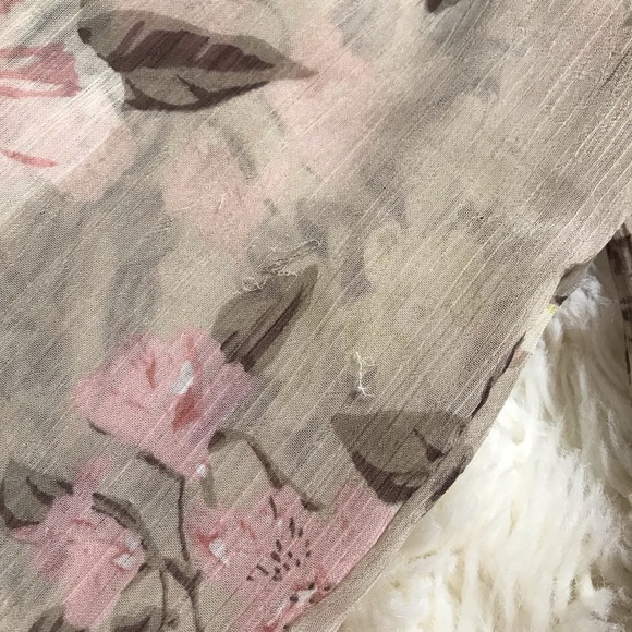 Kut from Kloth Floral Print Button Up Blouse - Picture 15 of 16